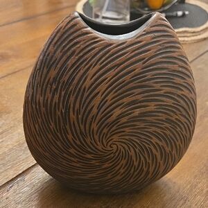Brown Swirl Pattern Vase
